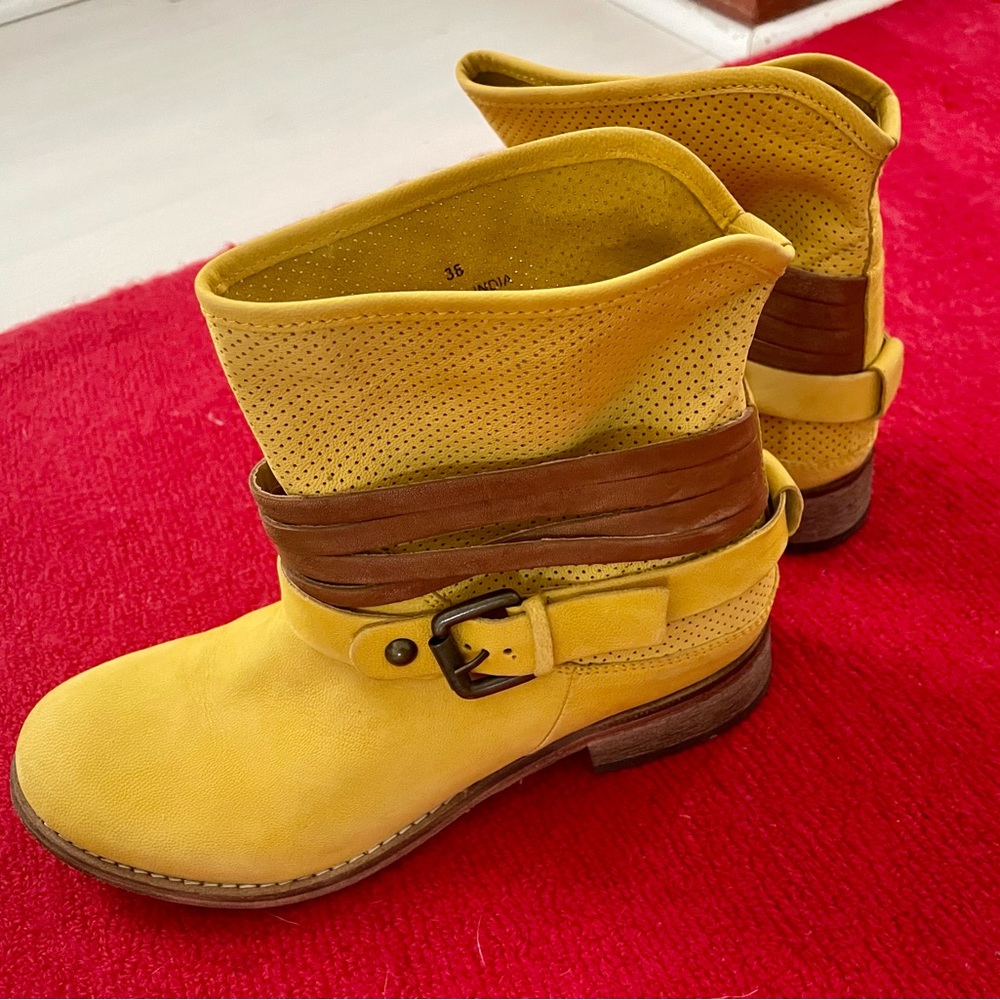 Vero cuoio beautiful leather booties